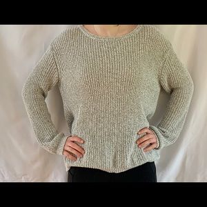 BRANDY MELVILLE Light Gray Knit Sweater